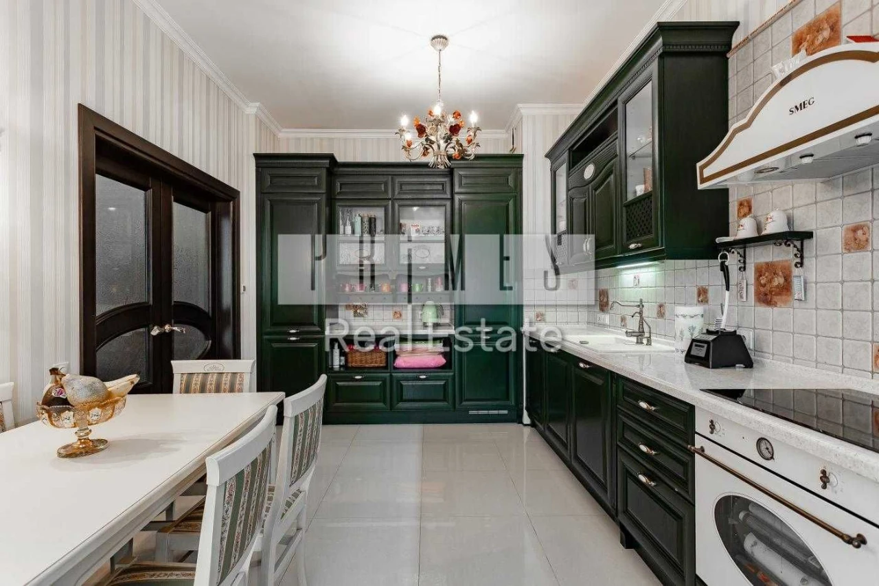 Продаж 3-кімнатної квартири 117м² в ЖК «Новопечерские Липки», вул. Анд