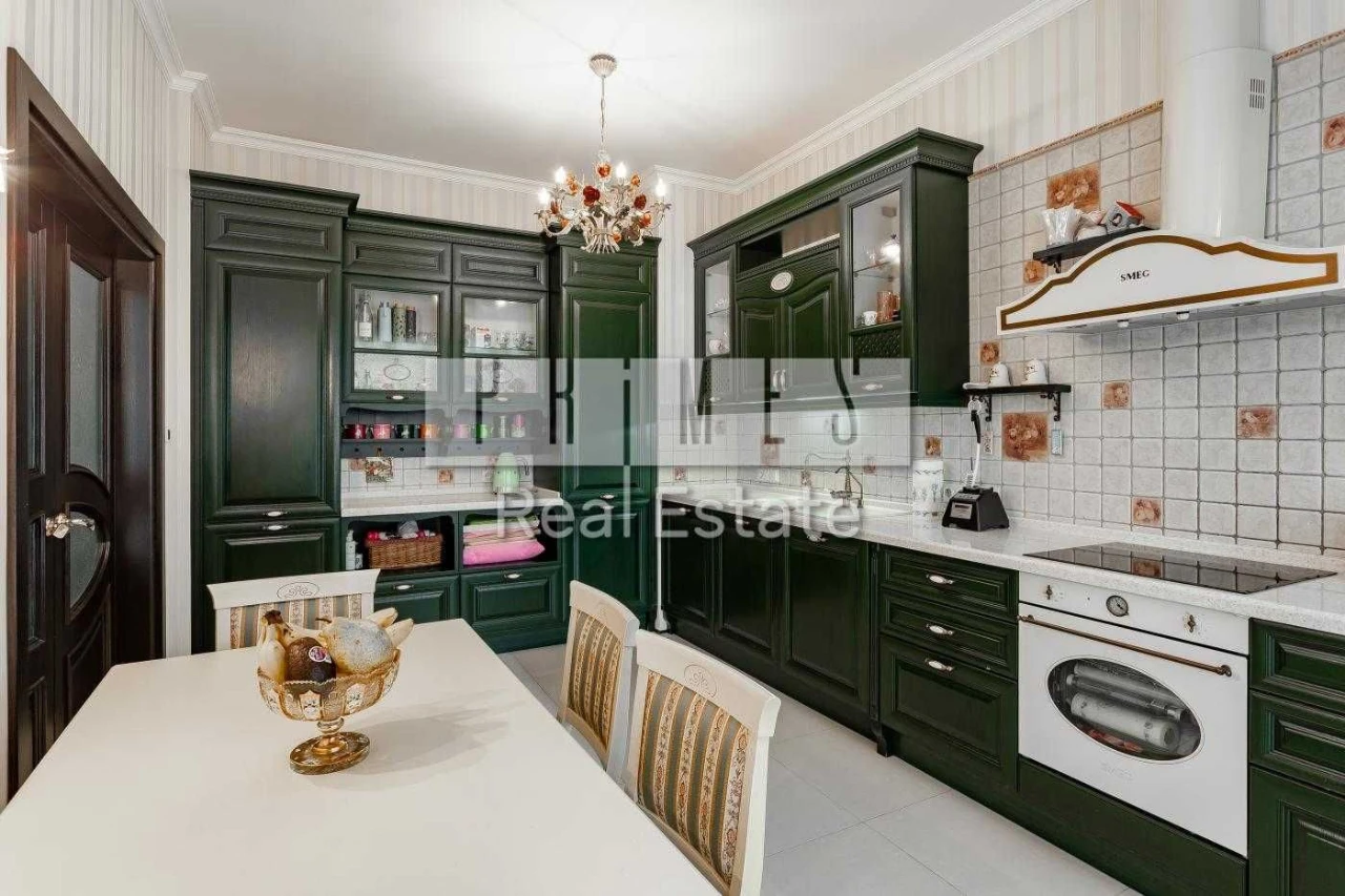 Продаж 3-кімнатної квартири 117м² в ЖК «Новопечерские Липки», вул. Анд