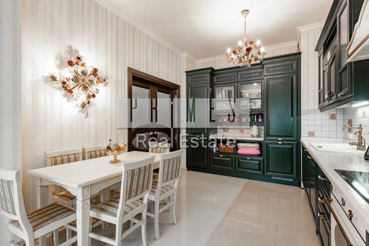 Продаж 3-кімнатної квартири 117м² в ЖК «Новопечерские Липки», вул. Анд