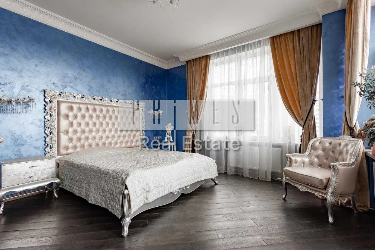 Продаж 3-кімнатної квартири 117м² в ЖК «Новопечерские Липки», вул. Анд