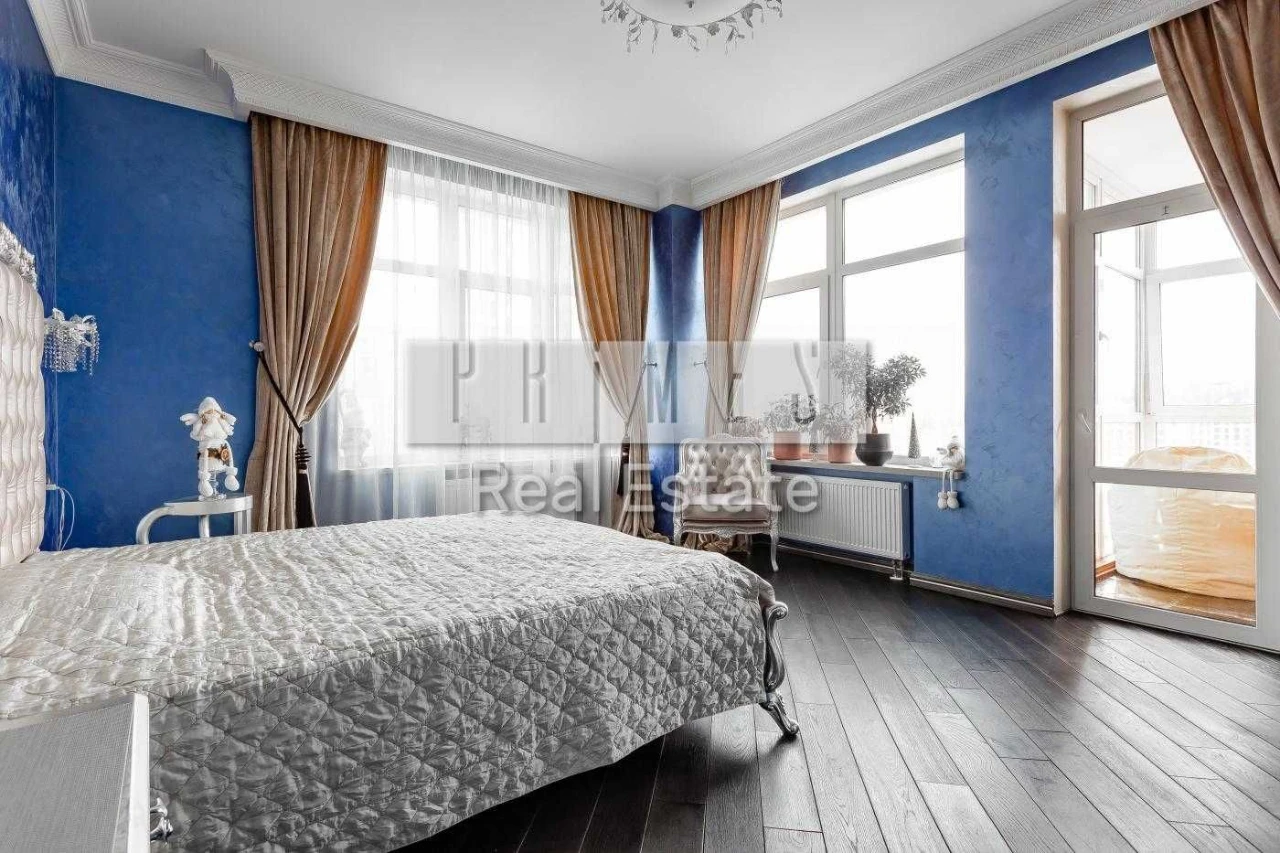 Продаж 3-кімнатної квартири 117м² в ЖК «Новопечерские Липки», вул. Анд