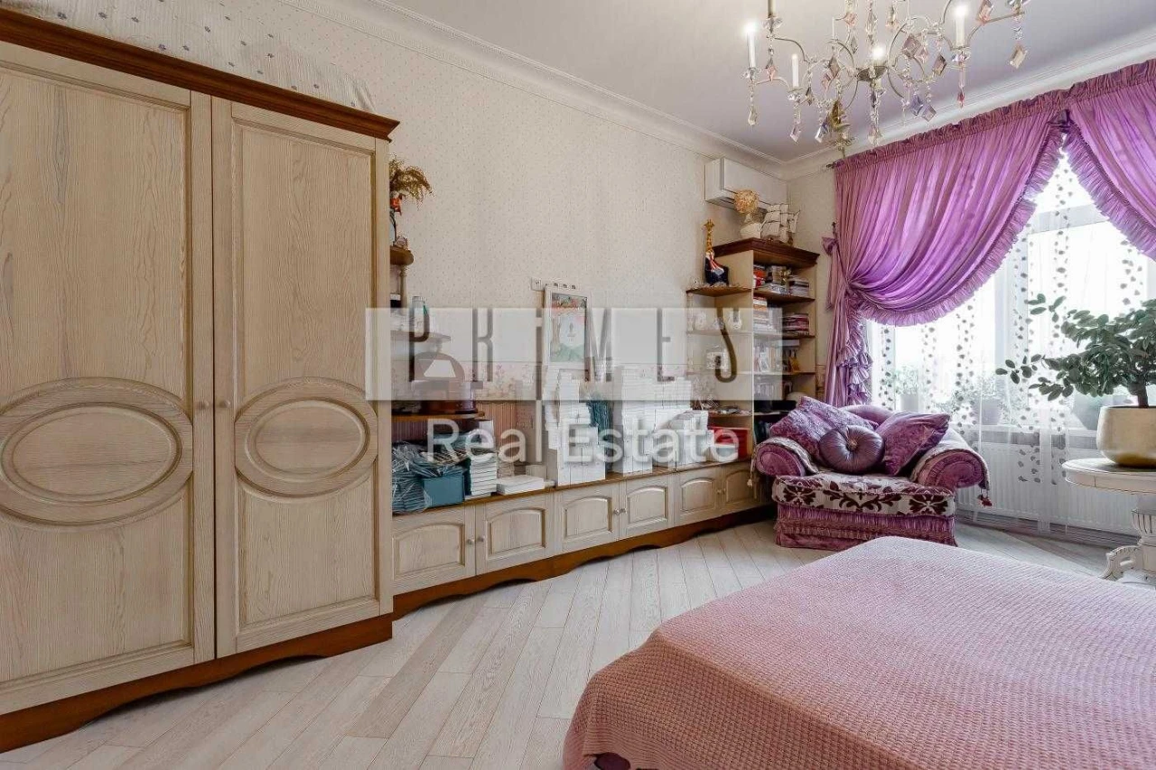 Продаж 3-кімнатної квартири 117м² в ЖК «Новопечерские Липки», вул. Анд
