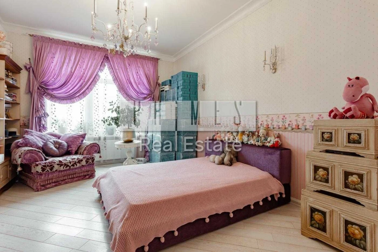 Продаж 3-кімнатної квартири 117м² в ЖК «Новопечерские Липки», вул. Анд