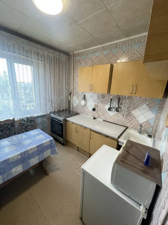Продаж 2 к кв Закревського 85