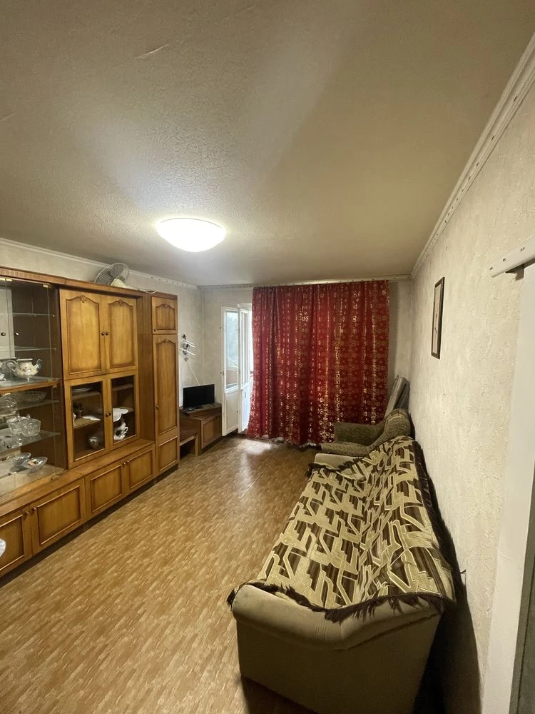 Sale of 2-room apartment at Zakrevskogo 85