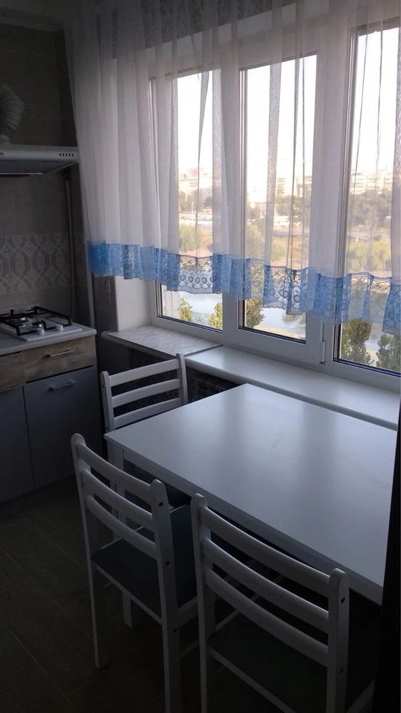 Продаж 1 квартири. Дніпровський район Ентузіастів  вул.3