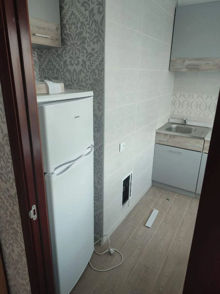 Продаж 1 квартири. Дніпровський район Ентузіастів  вул.3