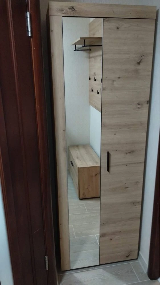 Продаж 1 квартири. Дніпровський район Ентузіастів  вул.3