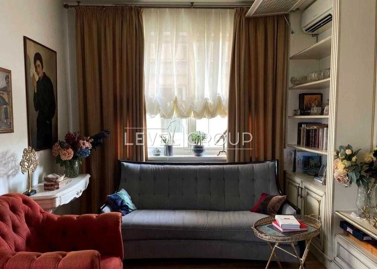 Apartment in Oasis Complex, Obolon, 3 rooms, 104 m² at V. Ivasyuk, 6a, floor 1 / Obolon