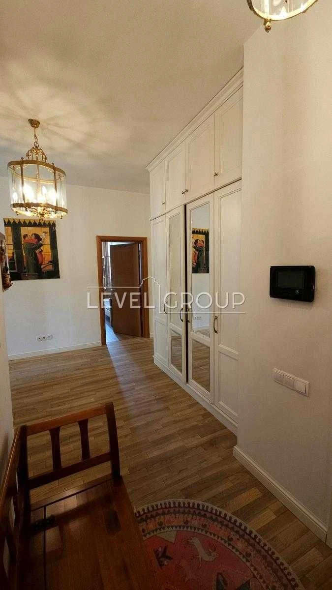 Apartment in Oasis Complex, Obolon, 3 rooms, 104 m² at V. Ivasyuk, 6a, floor 1 / Obolon