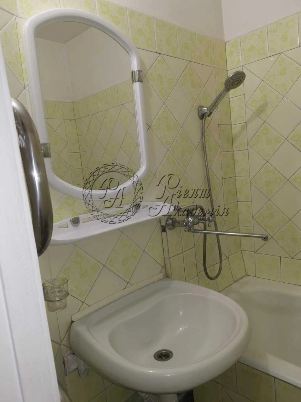 Продажа 2-комнатной квартиры на ул. Теремківській, 3. Метро Теремки.