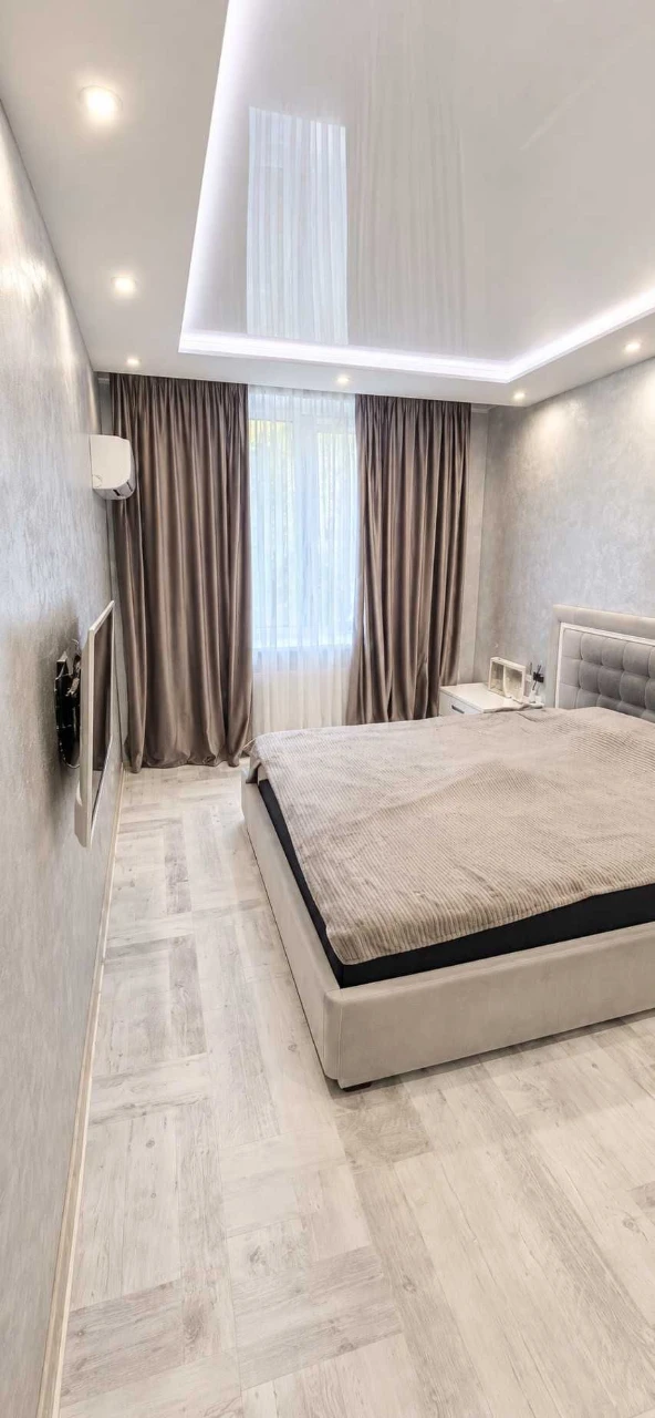 Bright 3-bedroom apartment on Regenerator Street, 4, Komfort Town residential complex