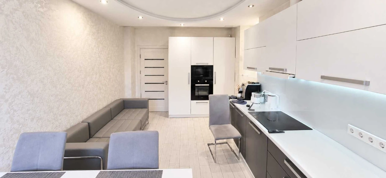 Bright 3-bedroom apartment on Regenerator Street, 4, Komfort Town residential complex