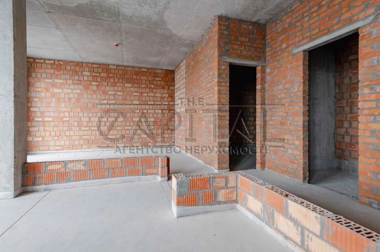 Sale of a panoramic 3-bedroom apartment (74.3 sq m) in a business class residential complex
