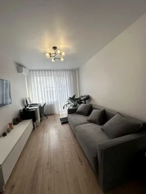 Yerеvanskaya 31, 1-bedroom apartment, Solomyanka, Chokolivskyi, Air