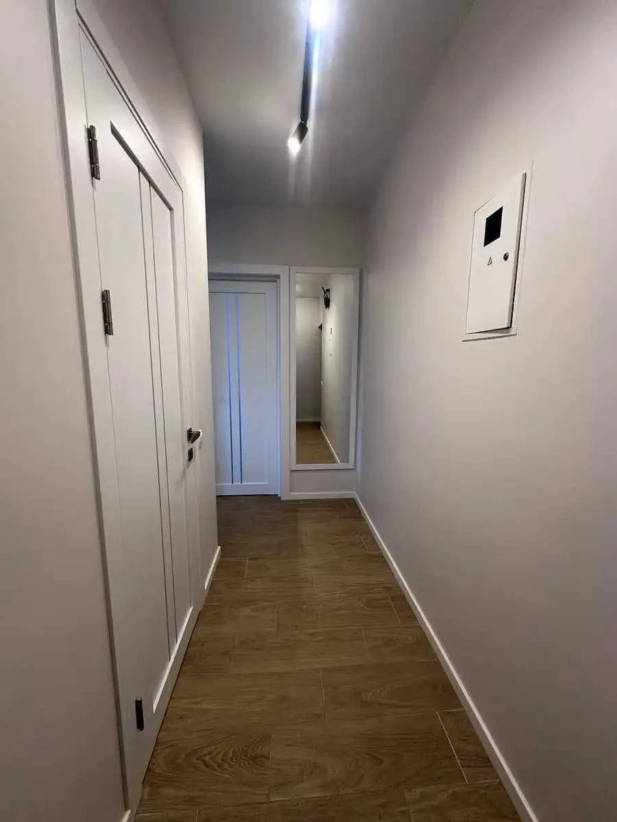 Yerеvanskaya 31, 1-bedroom apartment, Solomyanka, Chokolivskyi, Air