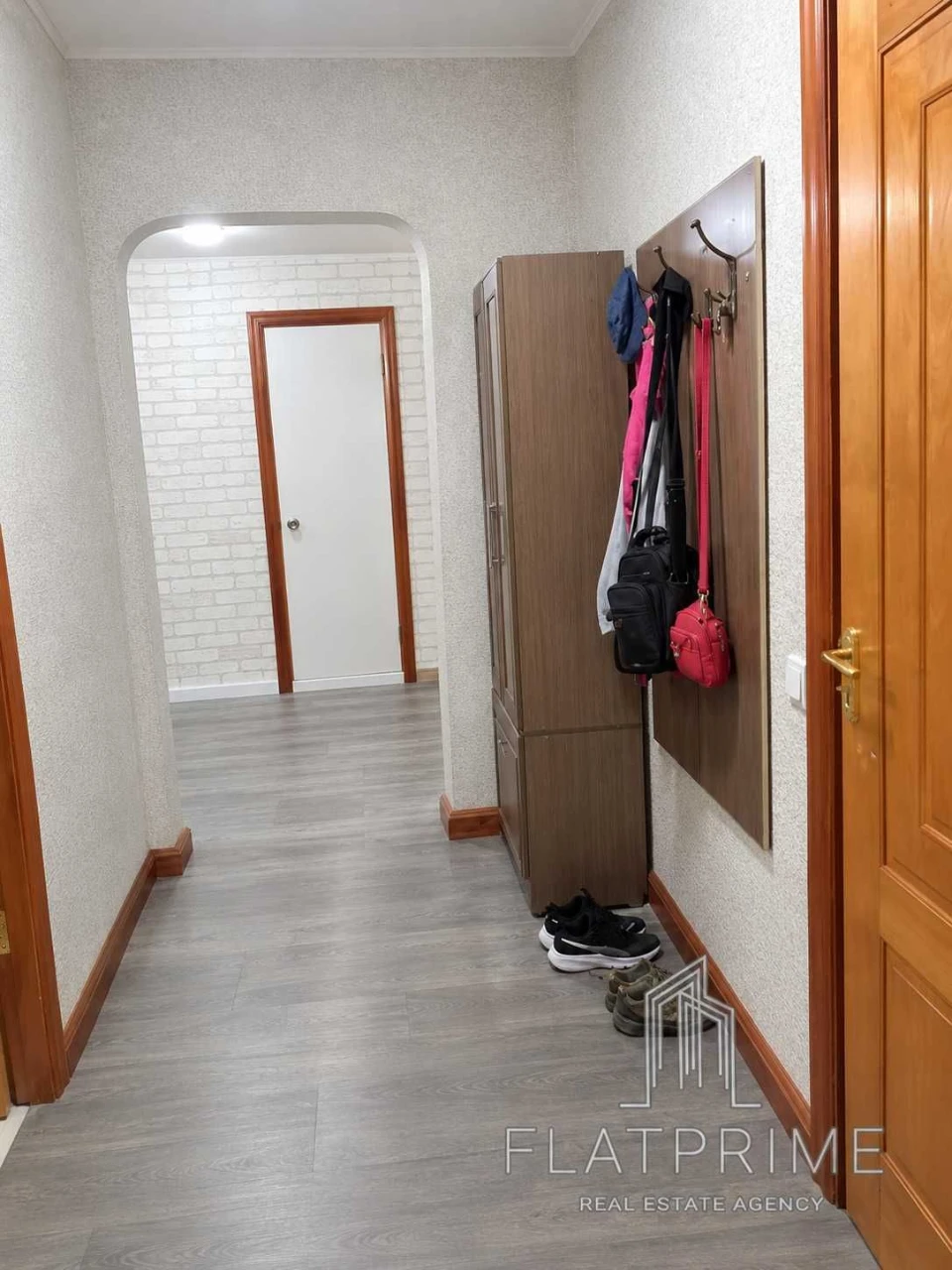 2-bedroom apartment near METRO TEREMKI 5 minutes walk Теремківська street