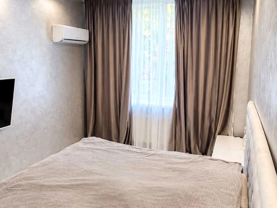 Apartment. Regenatorna st.