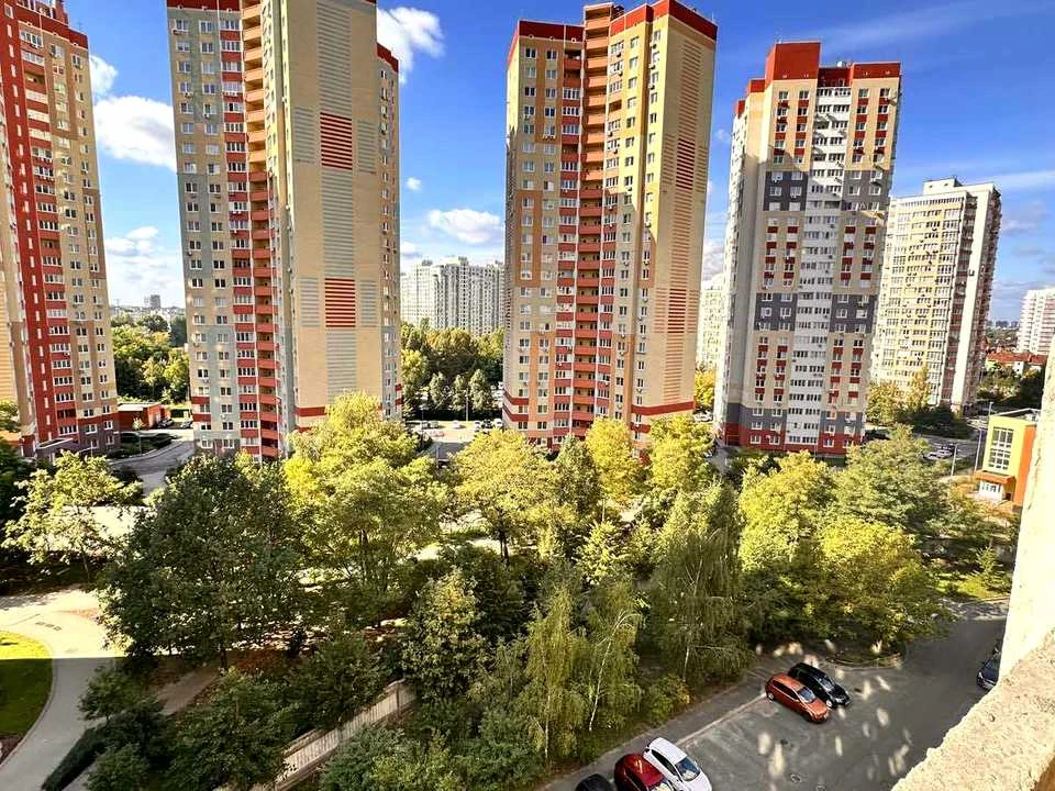Квартира. вулиця Юлії Здановської, Київ