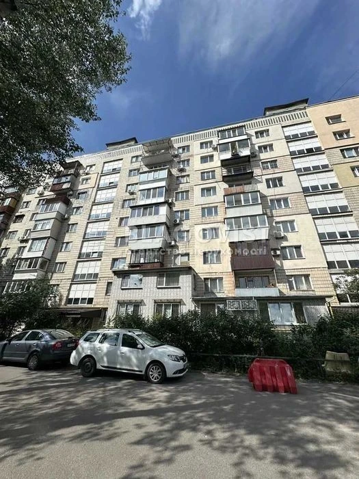 3-room apartment for sale Rusanivka