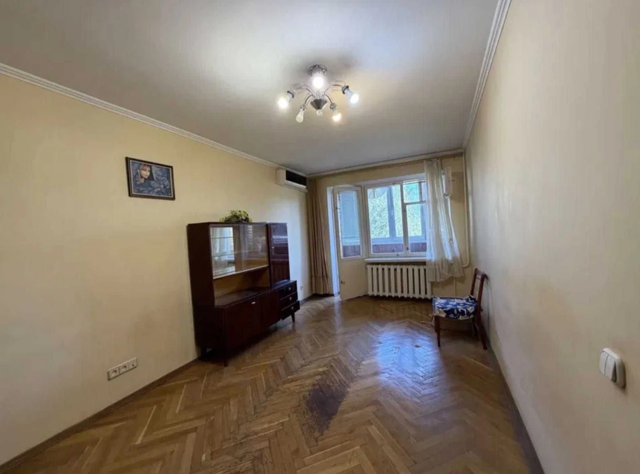 Sale of a 2-bedroom apartment on Shovkynenko Street