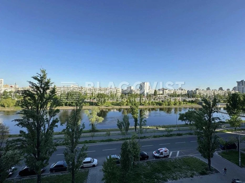 3-room apartment for sale Rusanivka