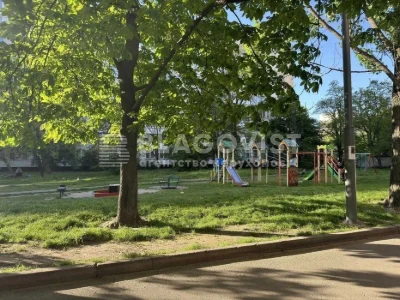 3-room apartment for sale Rusanivka