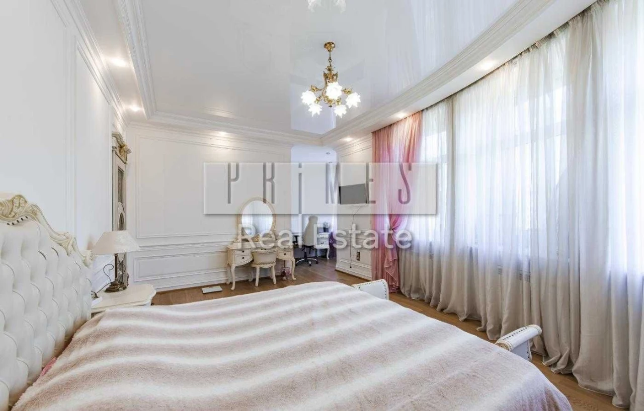 Sale of a 4-bedroom apartment, Lesya Ukrainky 23A, Pecerск
