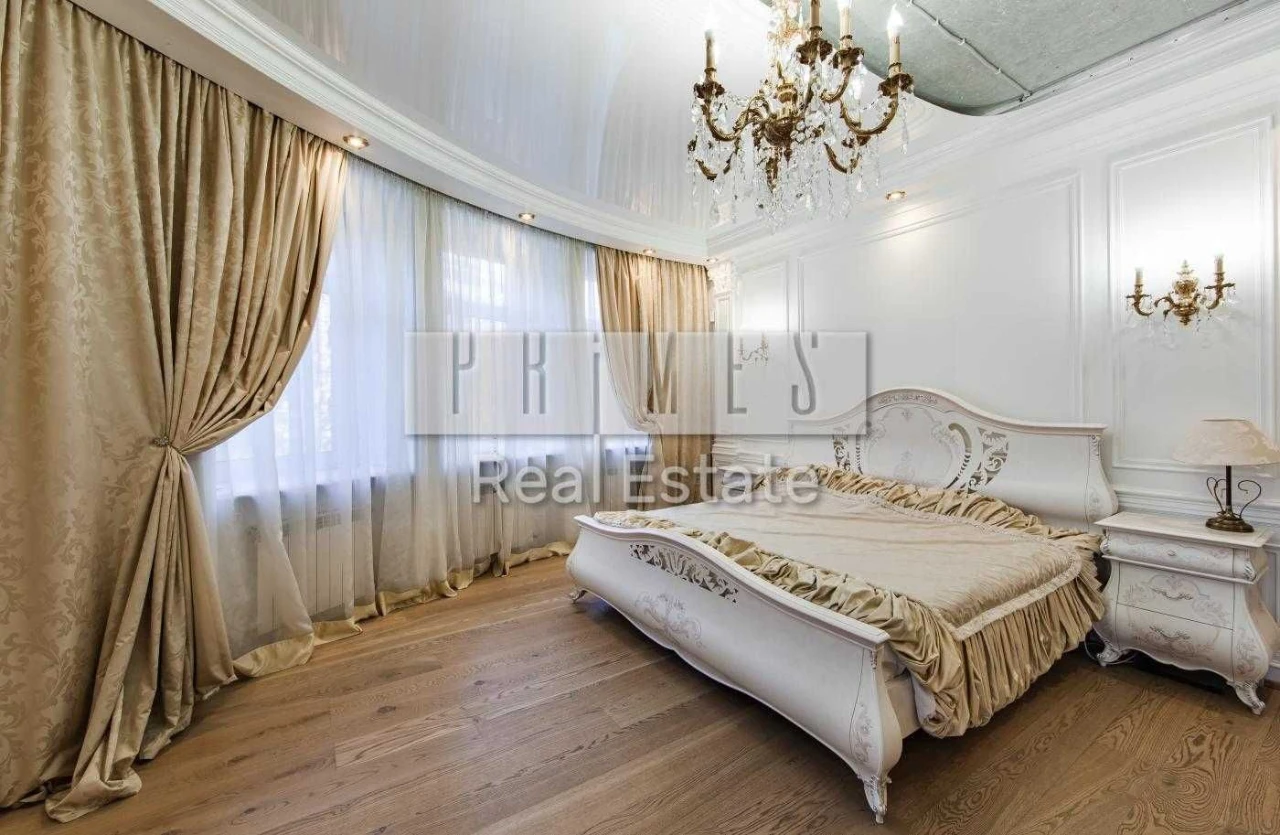 Sale of a 4-bedroom apartment, Lesya Ukrainky 23A, Pecerск