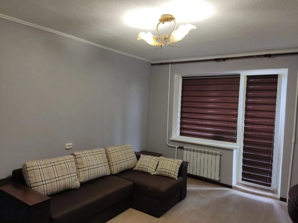Продам простору 1к квартиру ж/м Парус вул. Гідропаркова 9