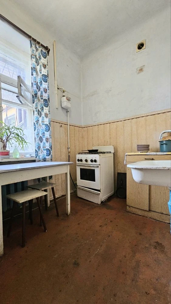 Продам 3-кімнатну квартиру в ЖК "Сонячний"