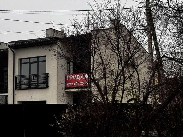 House. Lviv, Sknilivska st.
