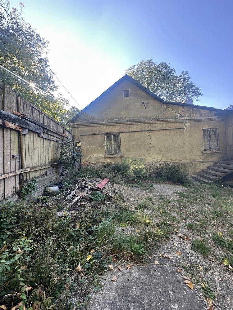 Продаж земельної ділянки по вул. Замкова