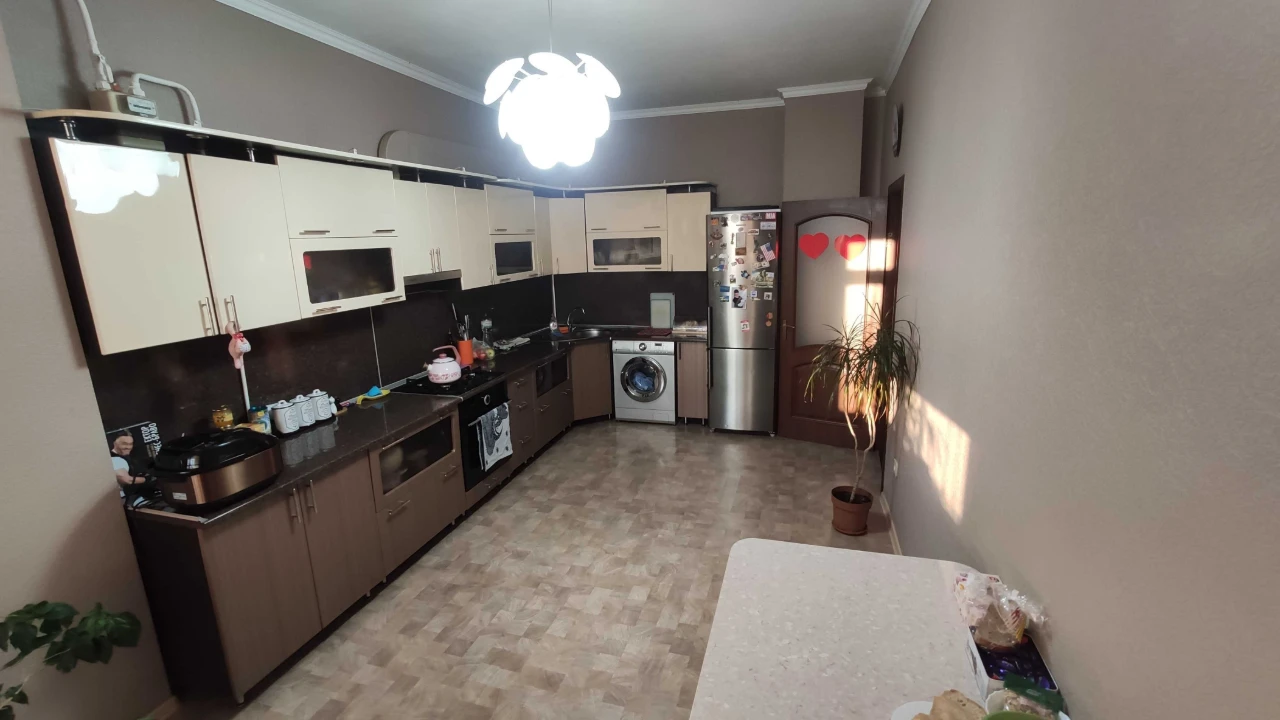 Просторная 3-комнатная квартира 100 м²