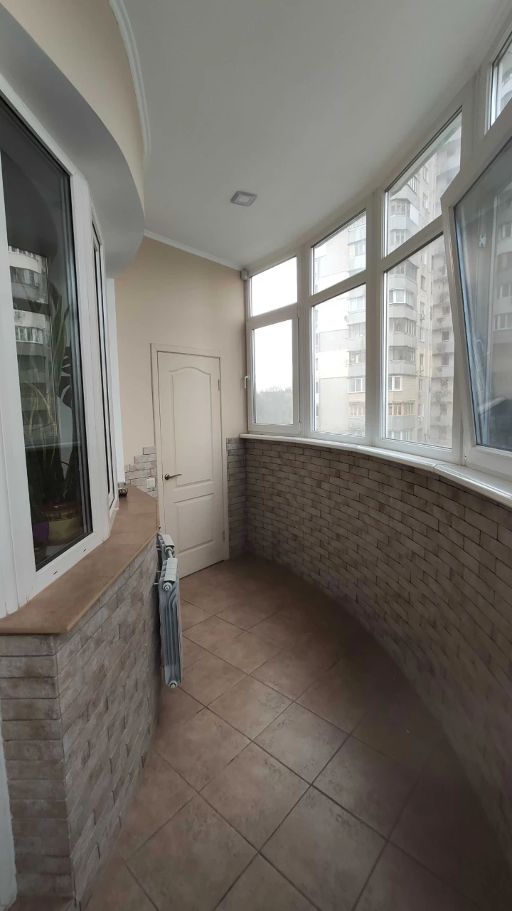 Просторная 3-комнатная квартира 100 м²