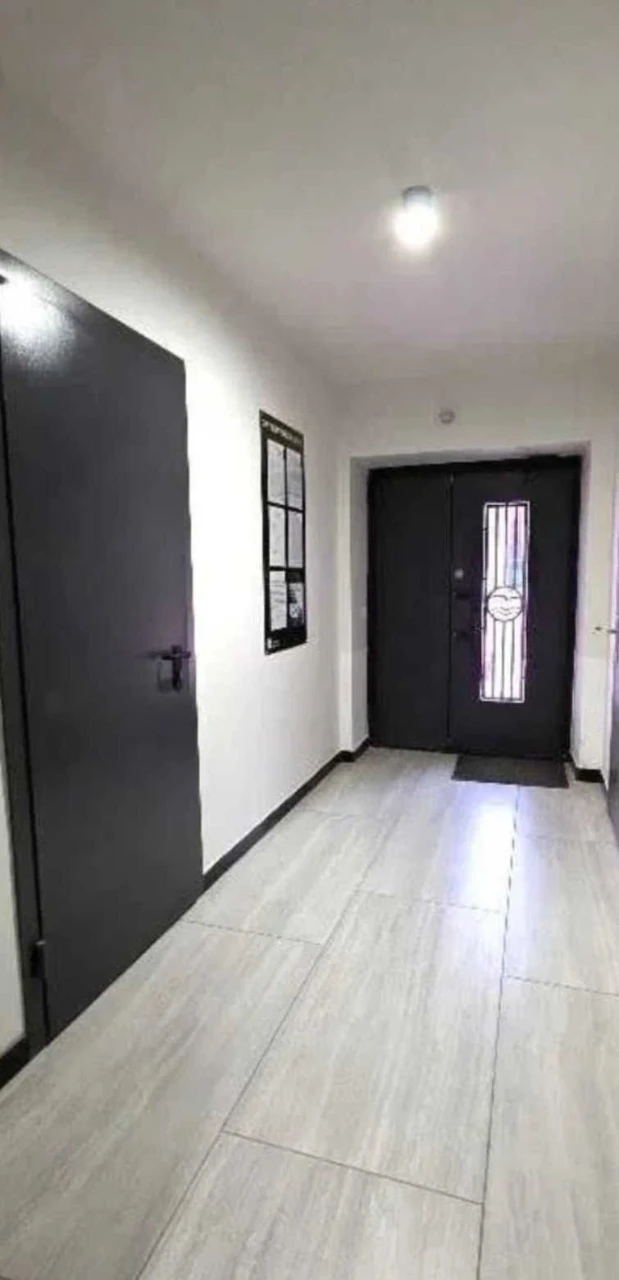 Продам 1 - комнатную квартиру в новом ЖК