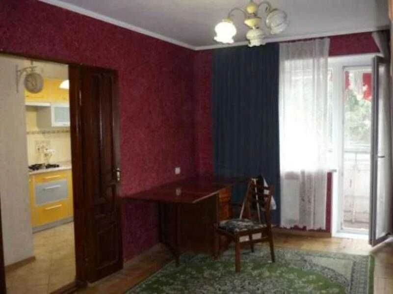Продається 1 кімнатна квартира, вул. Гвардійців Широнівських 5/16