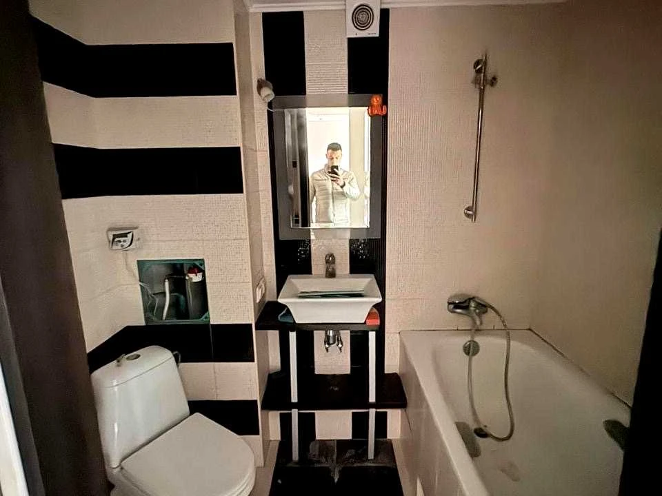 Apartment. Lesya Serdyuka Street, Kharkiv