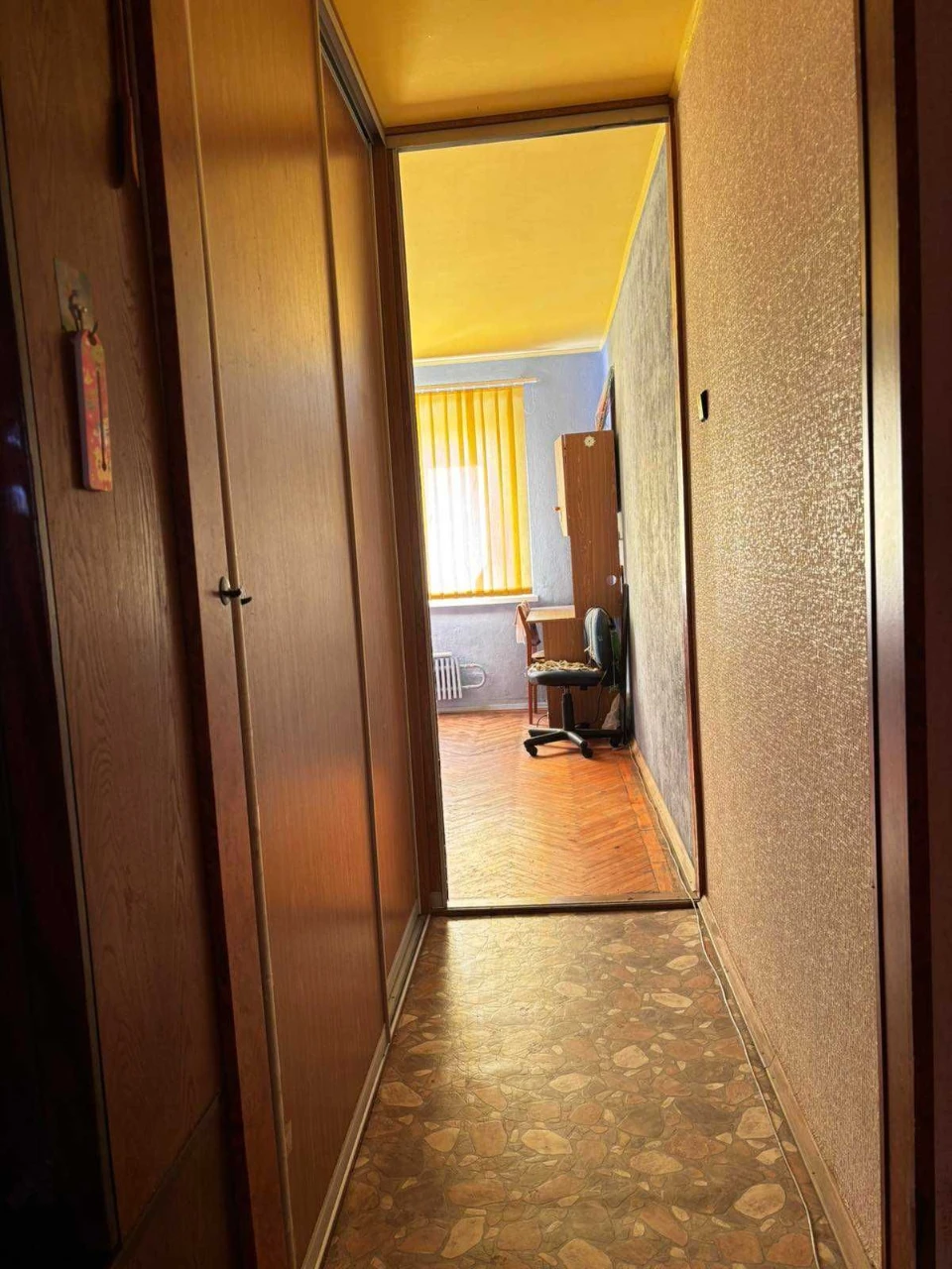 Selling 2-bedroom apartment on Street of the Unconquered, Saltivskaya metro station