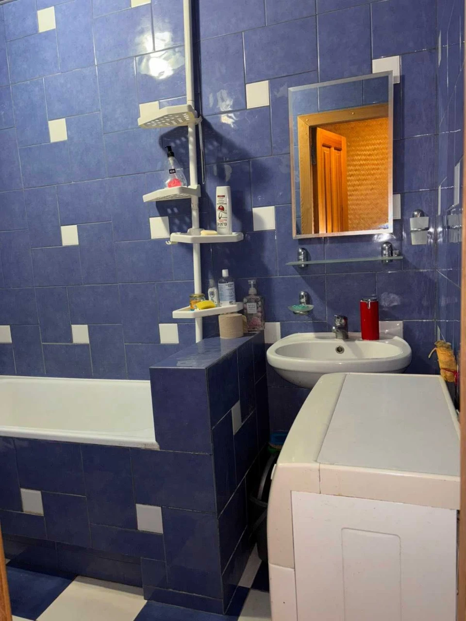 Selling 2-bedroom apartment on Street of the Unconquered, Saltivskaya metro station
