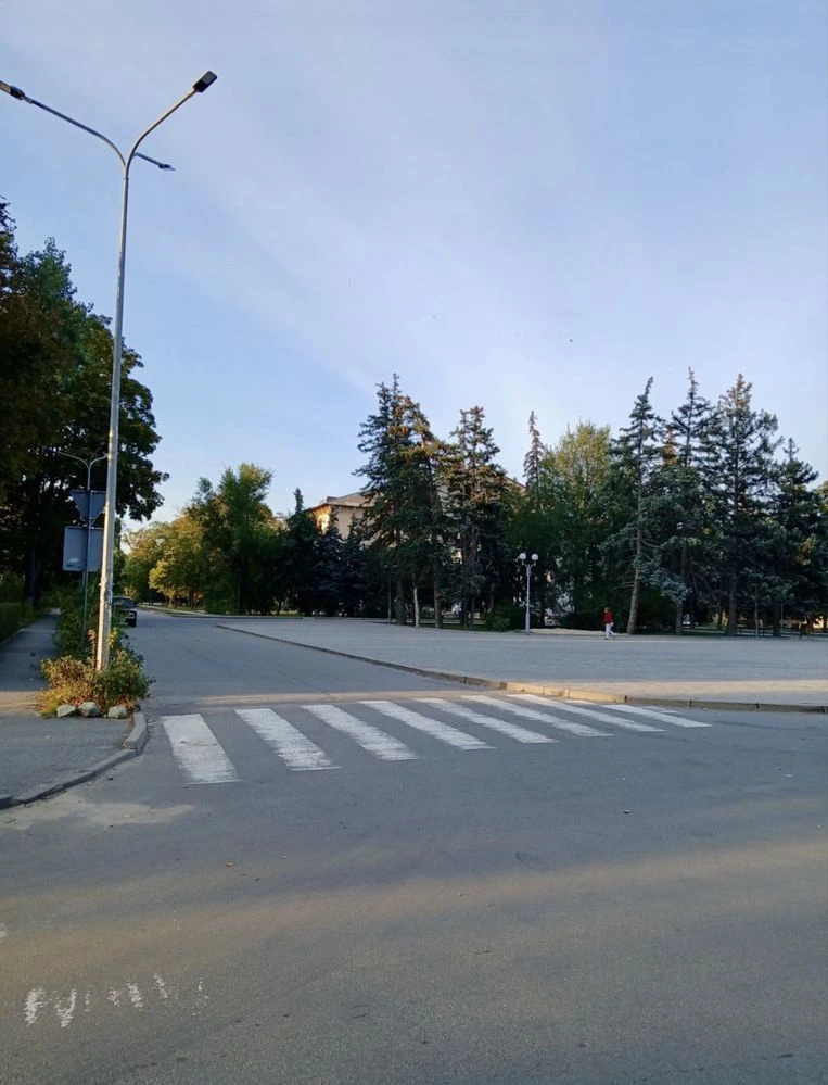 Продаж просторноі 4 х кімнатноі квартири в Придніпровське