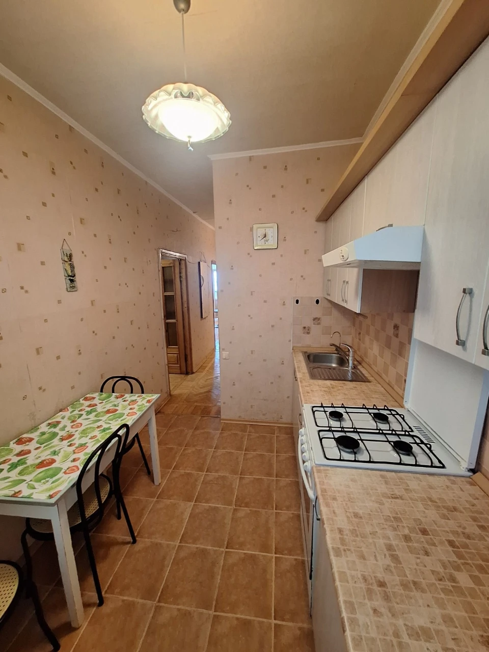 Продам 2к.простору квартиру (55 кв.м.), поруч пр. Науки, ТЦ