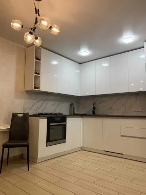 Продам 2 кімнатну сучасну квартиру 60м2  ЖК Ривер Парк Новоб