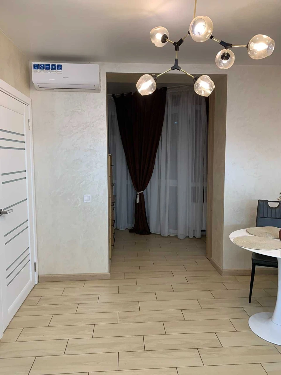 Продам 2 кімнатну сучасну квартиру 60м2  ЖК Ривер Парк Новоб