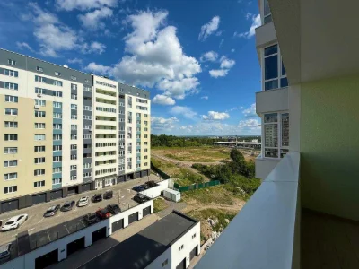 продаж 2 кімнатної квартири Озерна (Рауш)