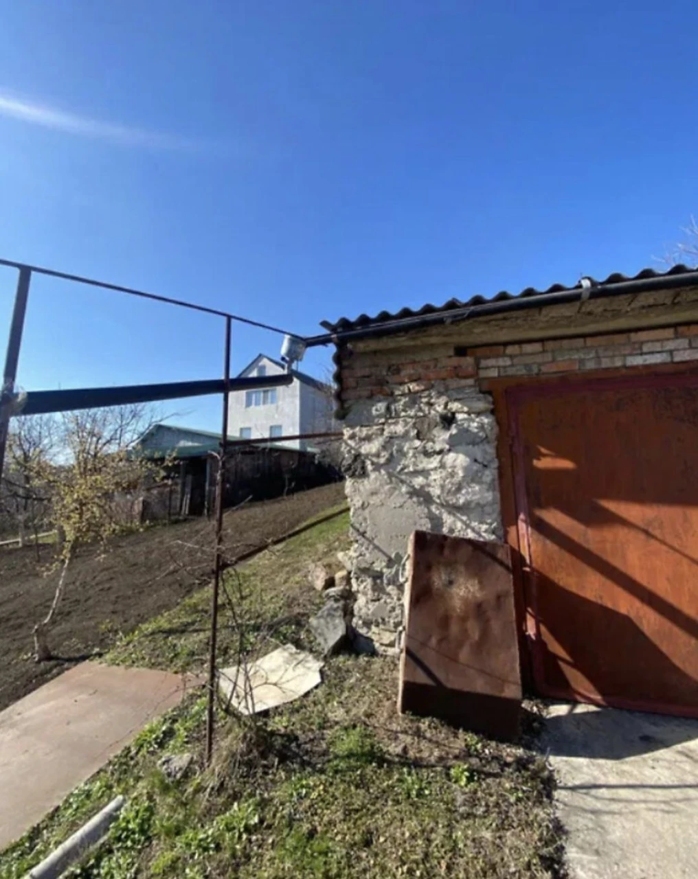 Land sale in the Dubove microdistrict, fully residential