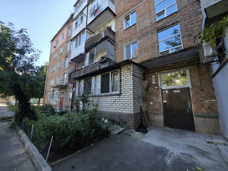 Продам 1к ул. Парковая 40