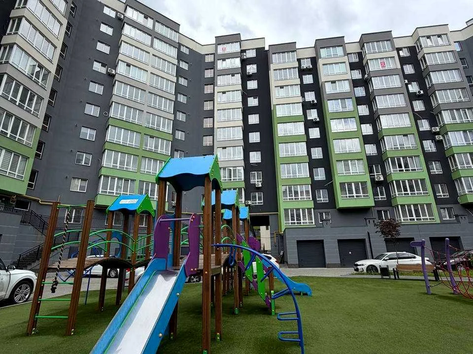 Apartment. Ivano-Frankivsk, Priozerna St.