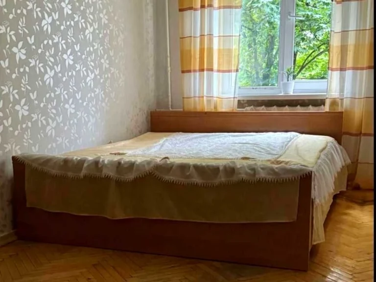 Квартира. Київ, Вінстона Черчилля вул.