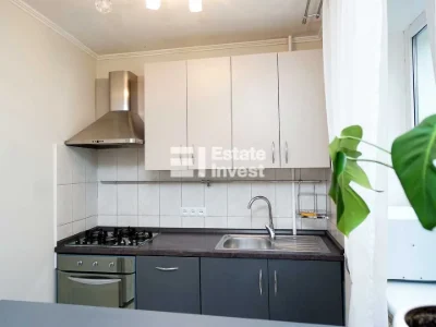 Apartment. Naberezhno-Khreshchatyka Street, Kyiv